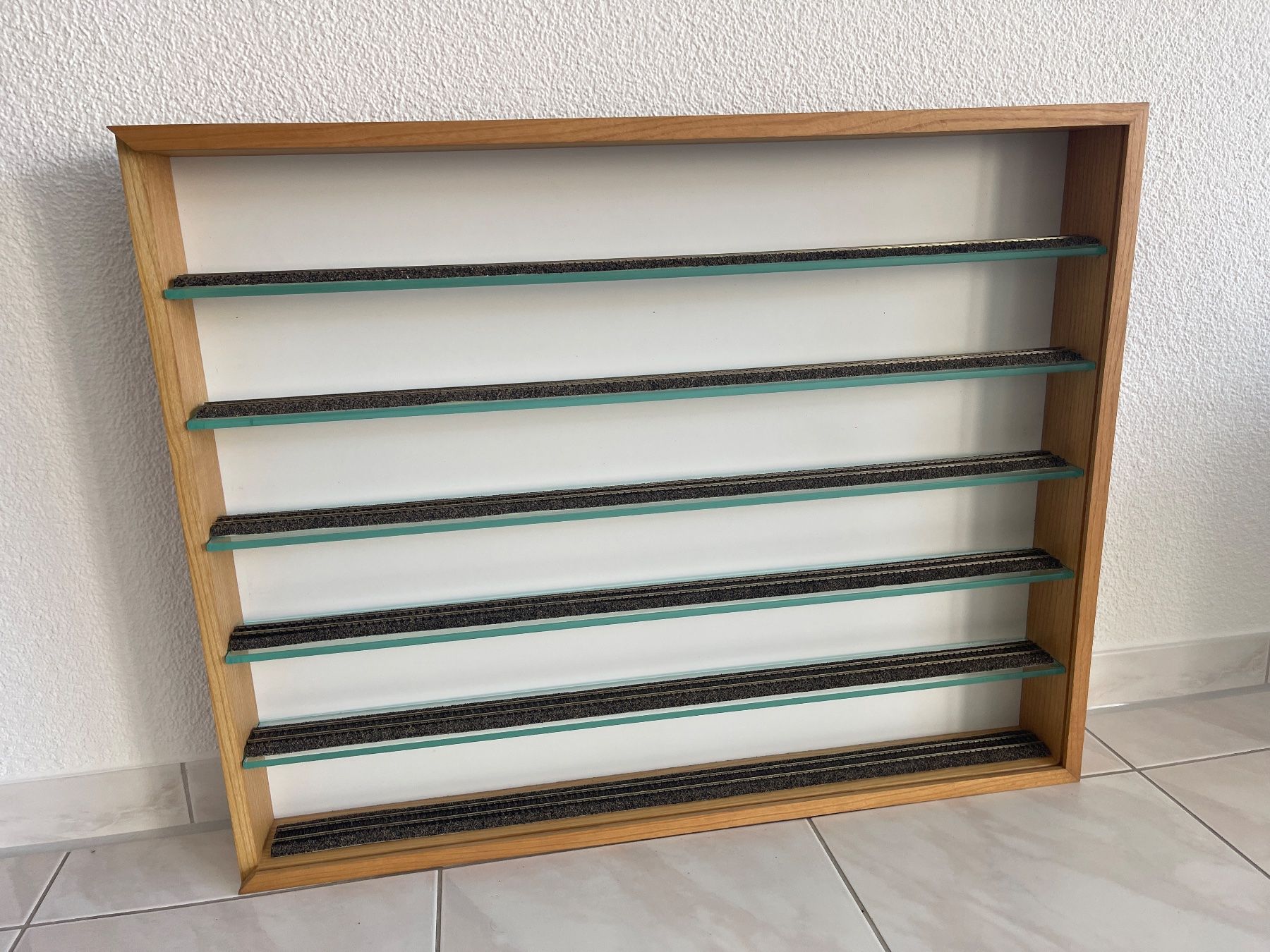 Vitrinen: Schöne Modellbahn-Vitrine H0 – Gebraucht aus Alpnach Dorf von ike2000 4