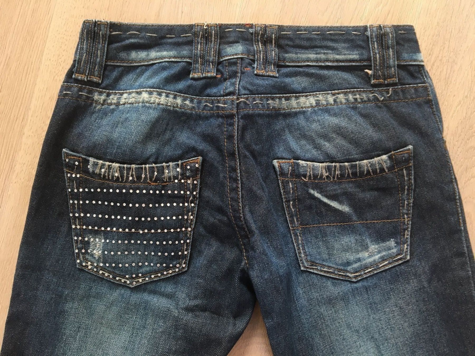 Jeans: Coole Jeans mit Glitzerapplikation Gr 36 – Usato da Winkel venduto da Flyhy2020 2