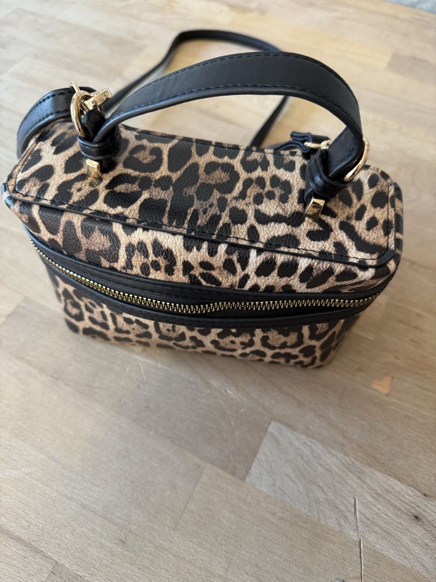 Taschen für Damen: Tasche – Gebraucht aus visp von Kmemo1 2