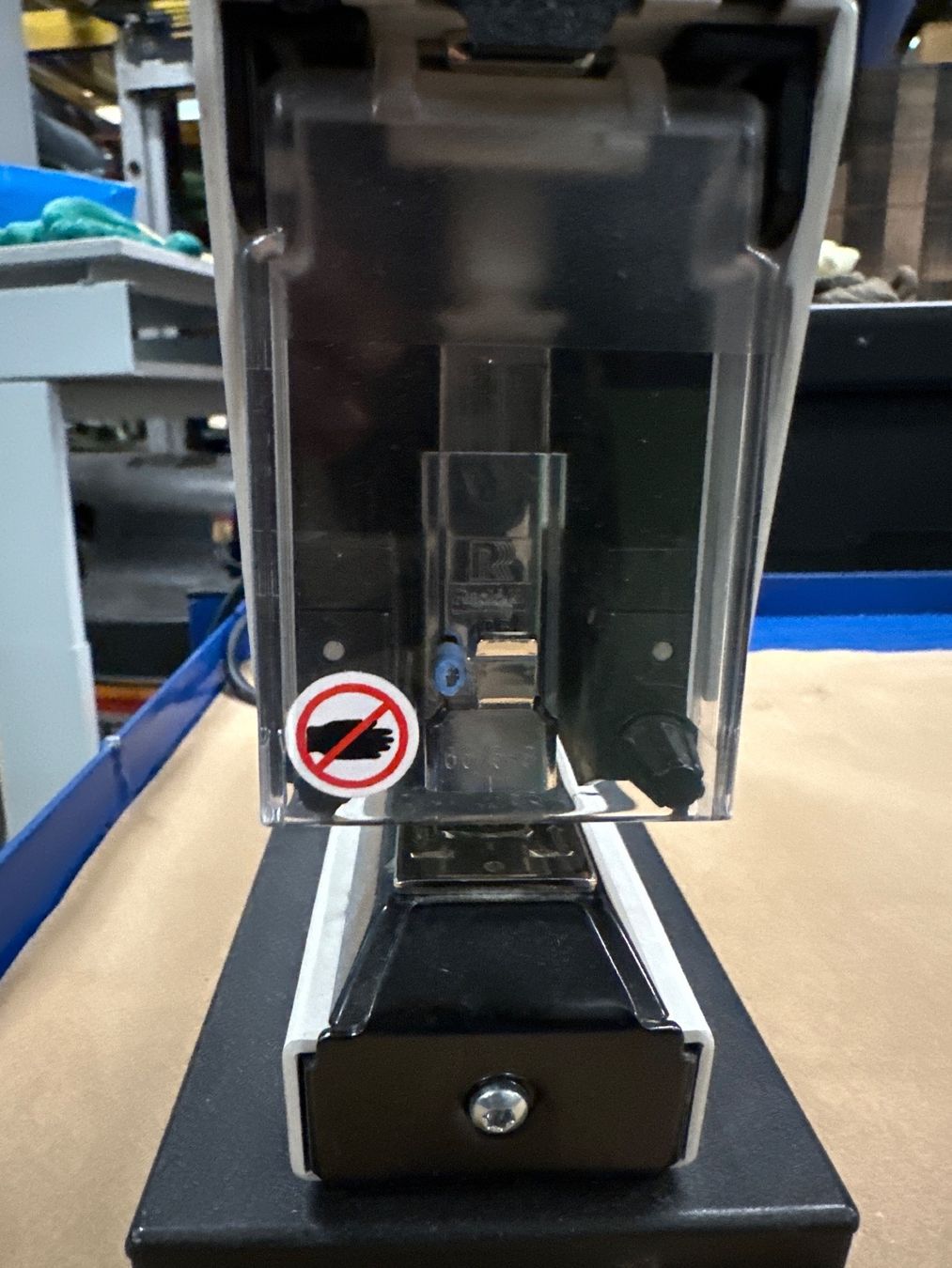 Rapid Tutte le macchine: Rapid Classic Elektroheftgerät 105E – Usato da Necker venduto da liq24 1