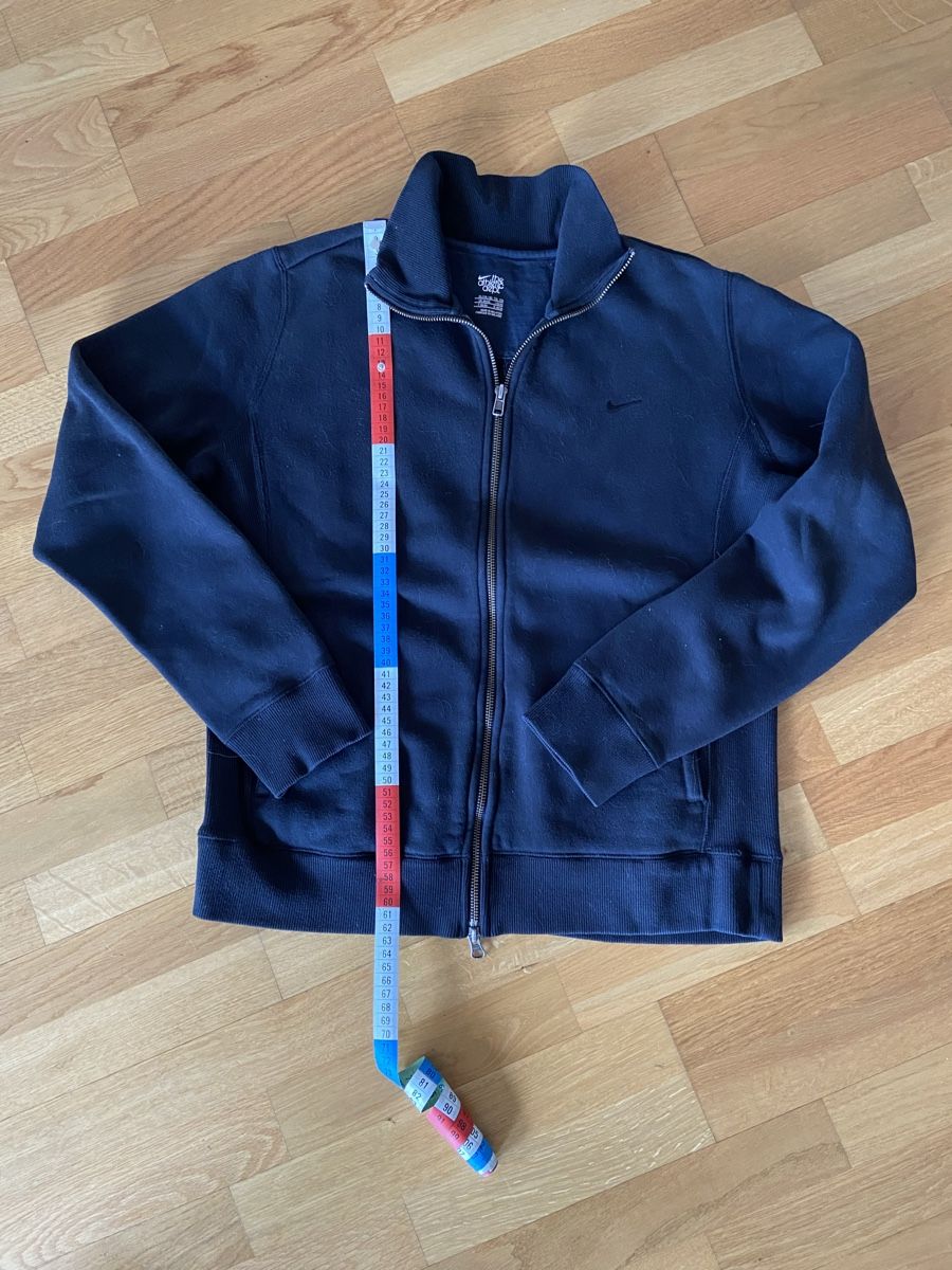 Nike Giacche: Schwarze Sportjacke Nike – Usato da Bern venduto da Bern4you 1