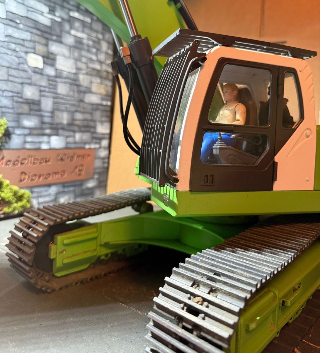 RC4WD Modellismo RC: RC Hydraulikbagger RC4WD 1/14 Scale – Usato da Altdorf UR venduto da modellbau-widmer 2