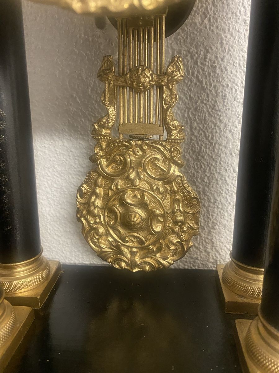 Orologi da terra & Orologi da parete: Antike Pendule schwarz-gold aus Holz – Usato da Adetswil venduto da rof01 2