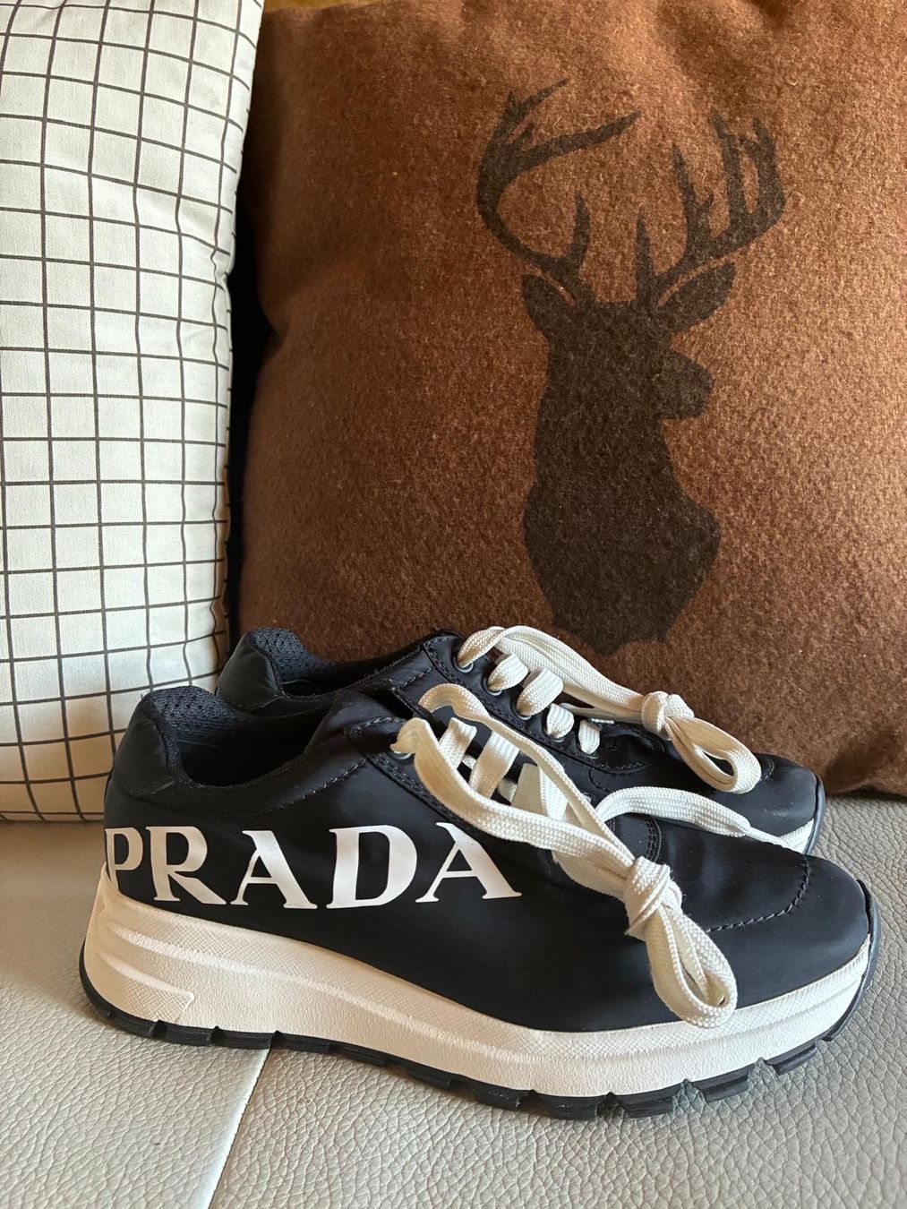 Prada Scarpe da donna: PRADA – Usato da Rümlang venduto da har_z6qv