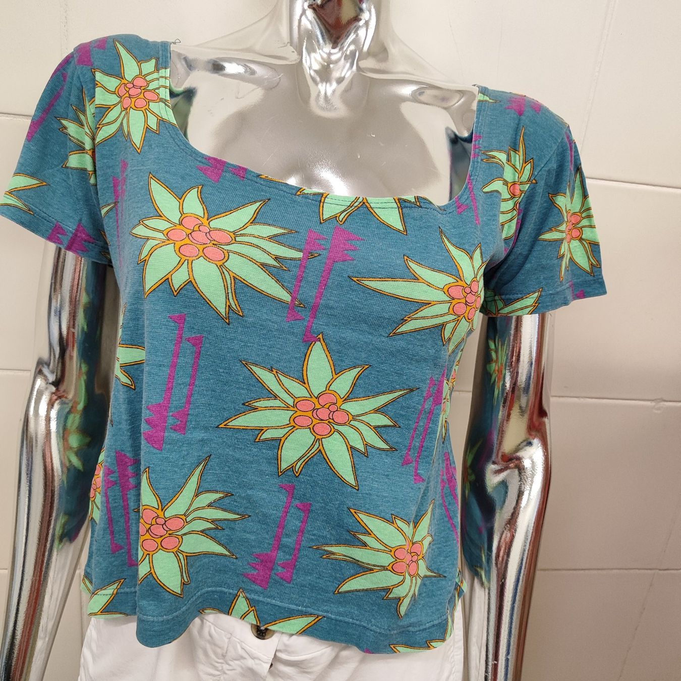 T-shirt: sommer Shirt Gr 40 – Usato da Langnau am Albis venduto da Judithsebi 2