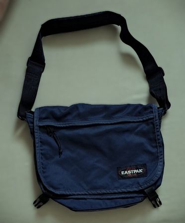 EASTPACK-Umhänge Tasche