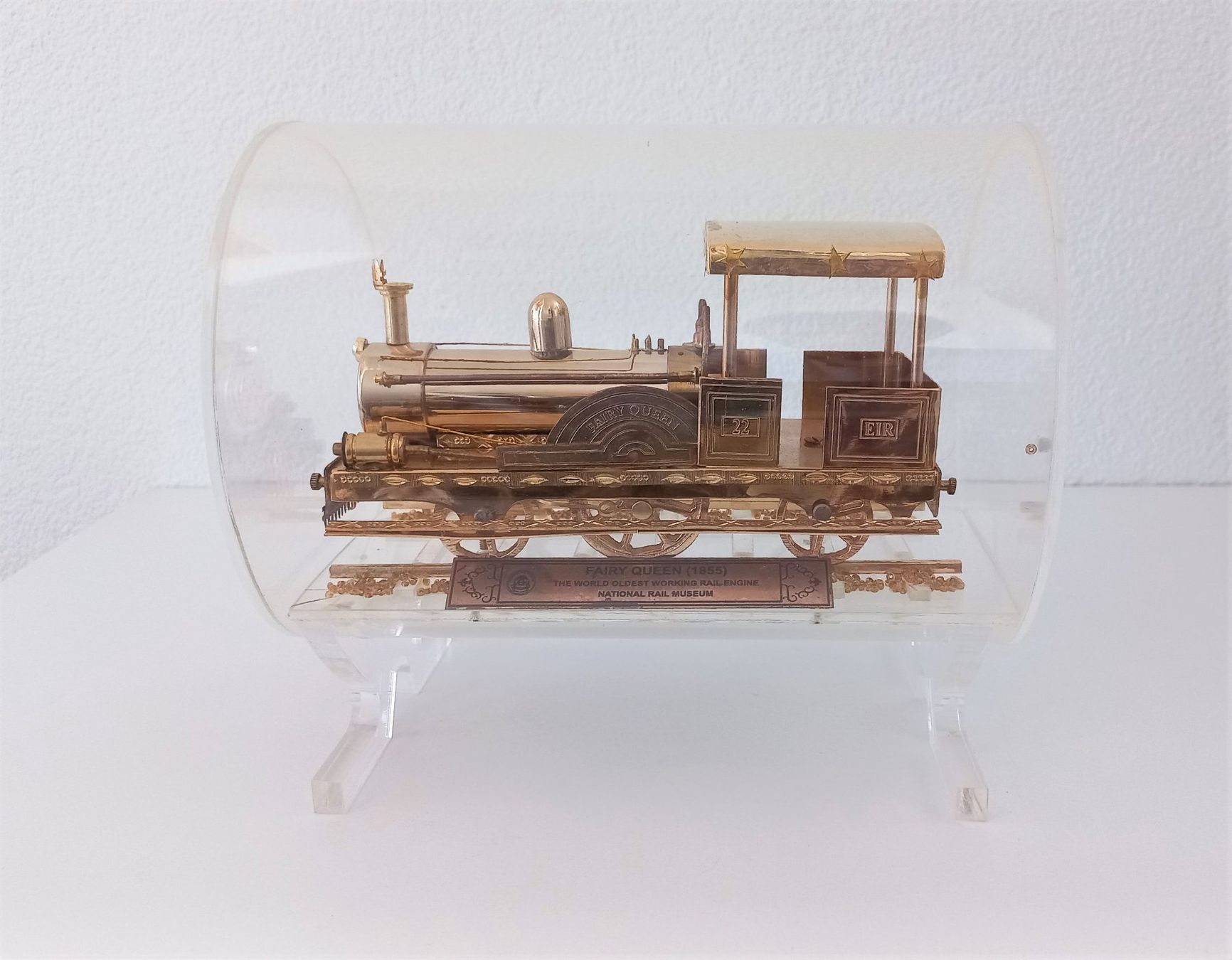 Kit di modellismo & Modellini statici: Fairy Queen Lokomotive Museumsmodell, Messing, Plexiglas – Usato da Bévilard venduto da Orscha 1