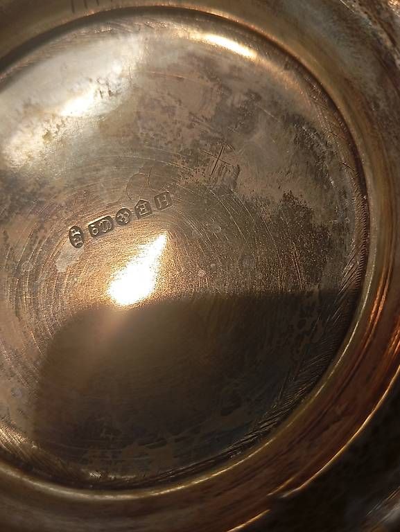 Caraffe: Antike Weinkaraffe von Hawksworth, Eyre & Co – Usato da Basel venduto da Petergunn 2