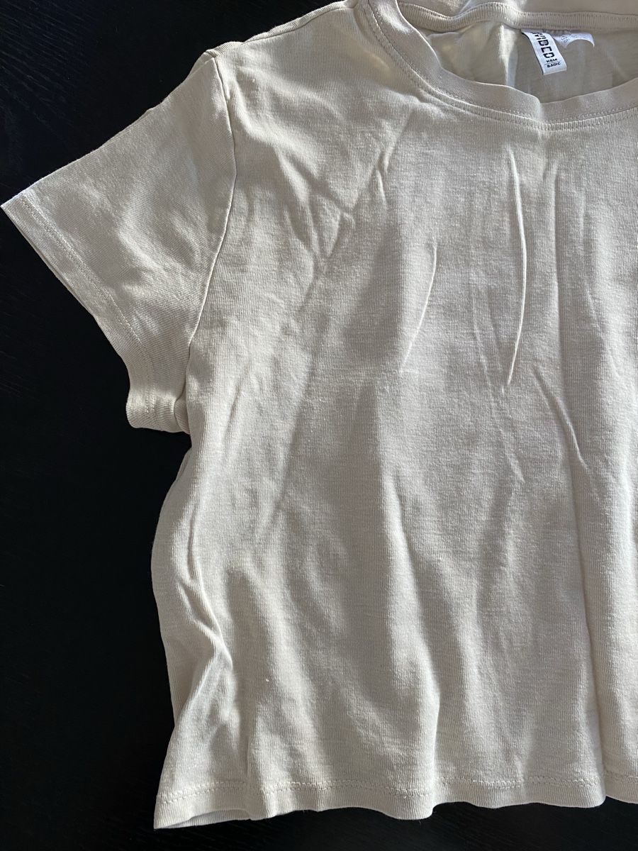 H&M T-shirt: H&M Beige Crop Top, Grösse S – Usato da Langenthal venduto da vik_v5ml 2