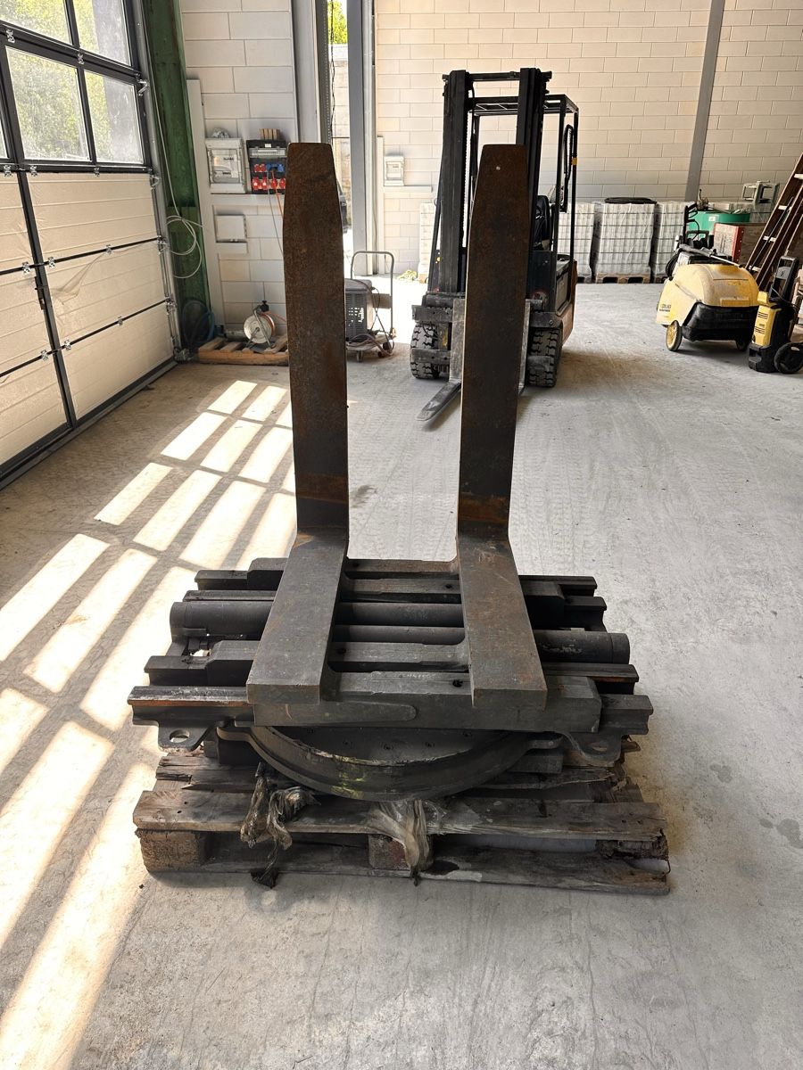 Carrelli elevatori e a forche: Stapler Drehgerät  – Usato da lyssach venduto da brax2019