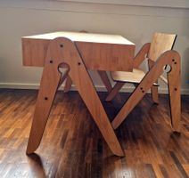 Designer-Kindermöbel von we do wood aus massiver Eiche