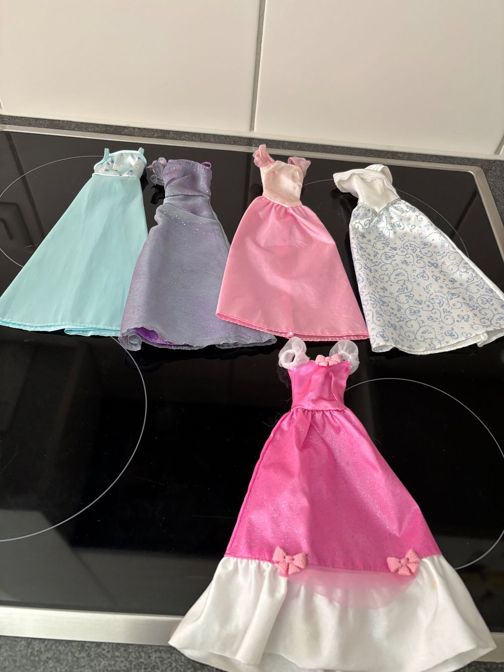 Bambole: Barbie Kleider – Usato da Schaffhausen venduto da sina_feivel