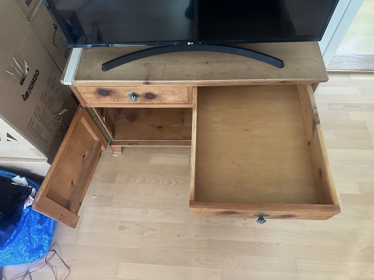 Commodes: Schöne Holzkommode, Arvenholz? in Zürich – D'occasion à Zürich par Flokke33 2