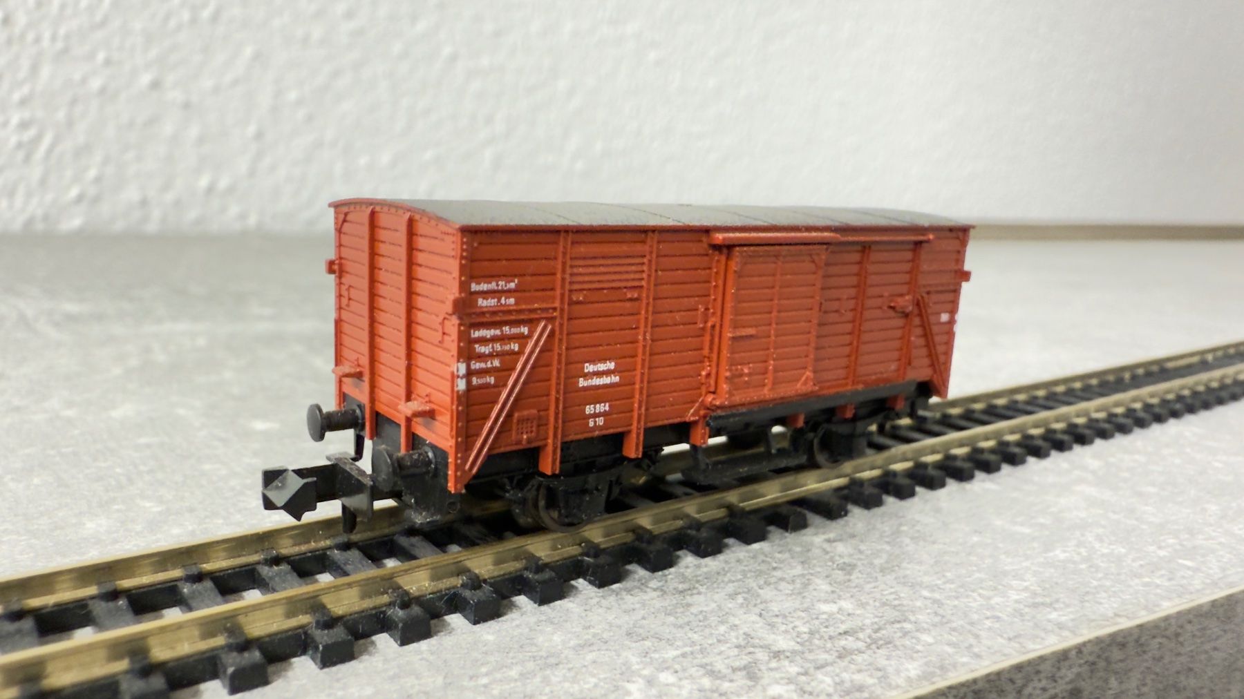 Fleischmann Modellini di ferrovie: Fleischmann Gepäckwagen Spur N in OVP – Usato da Schlieren venduto da rat_lq6b 3