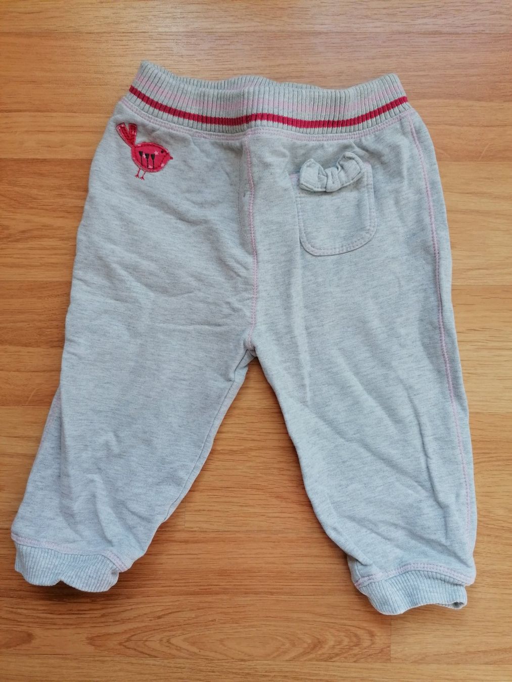 Pantaloni: Trainerhose ca. Gr. 74 – Usato da Büttikon AG venduto da Amineah