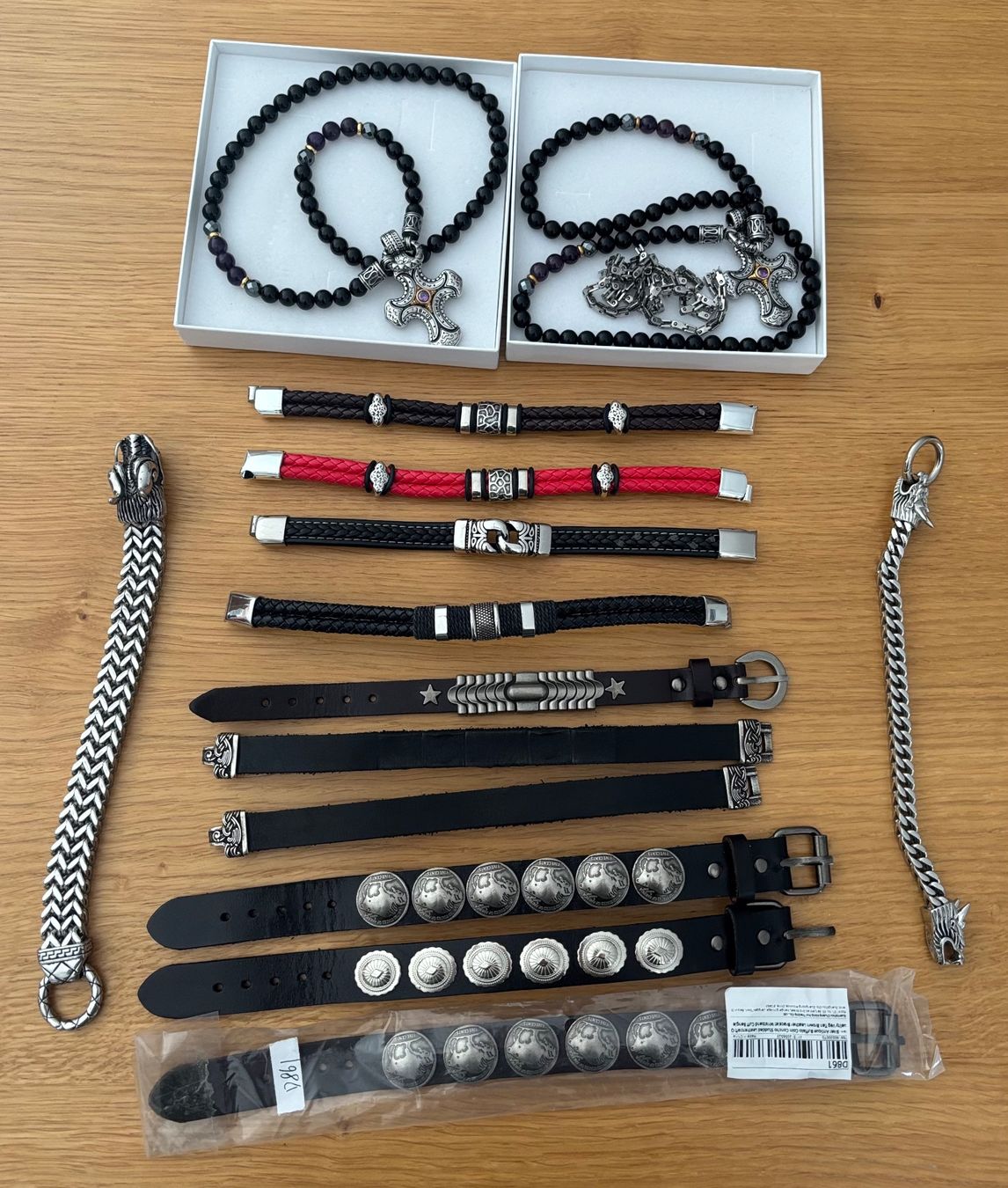Altri gioielli: Divers colliers ,bagues et bracelets – Usato da Marin-Epagnier venduto da 221966