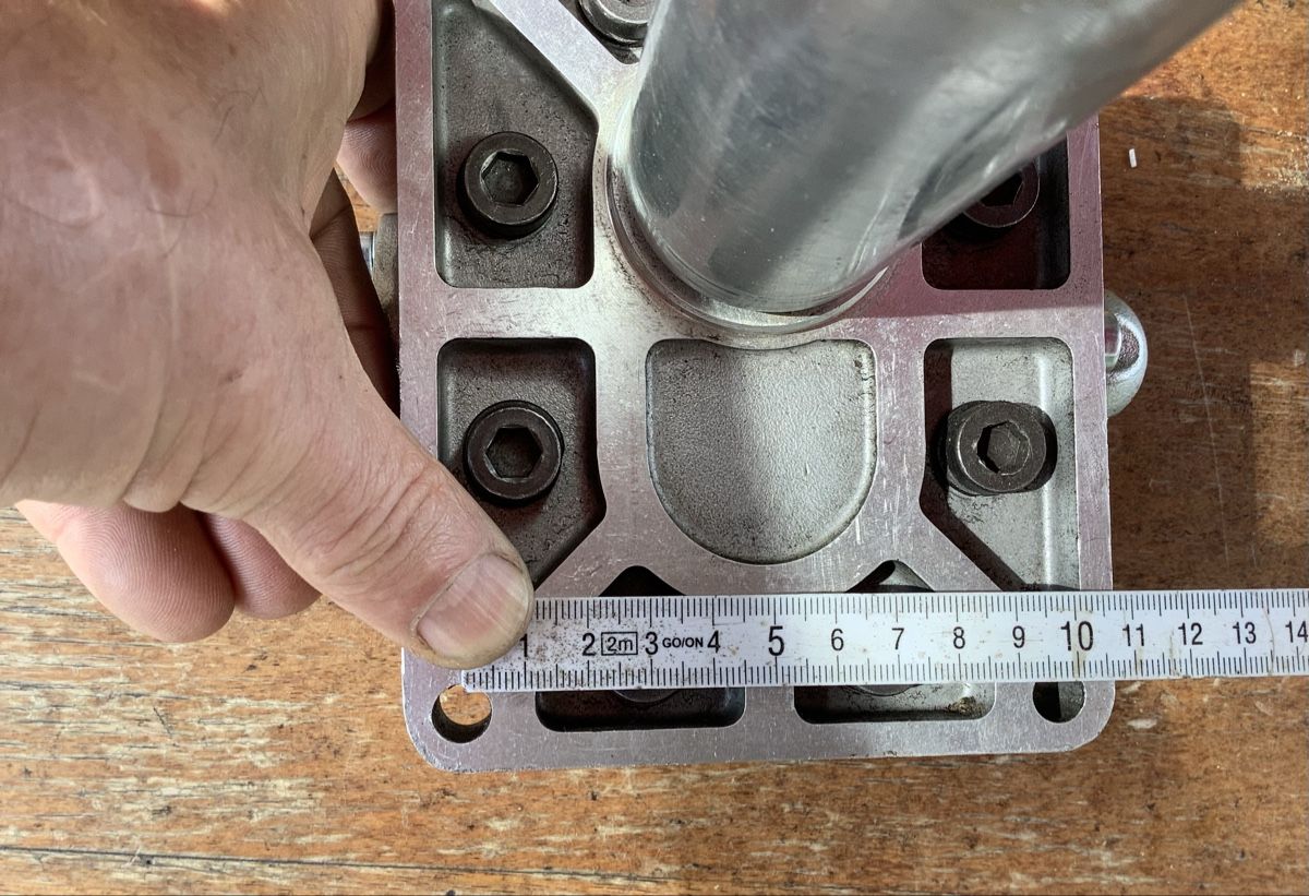 Traktoren: Hydraulikpumpe   pompe hydraulique – Defekt aus charrat von DBblue4 2
