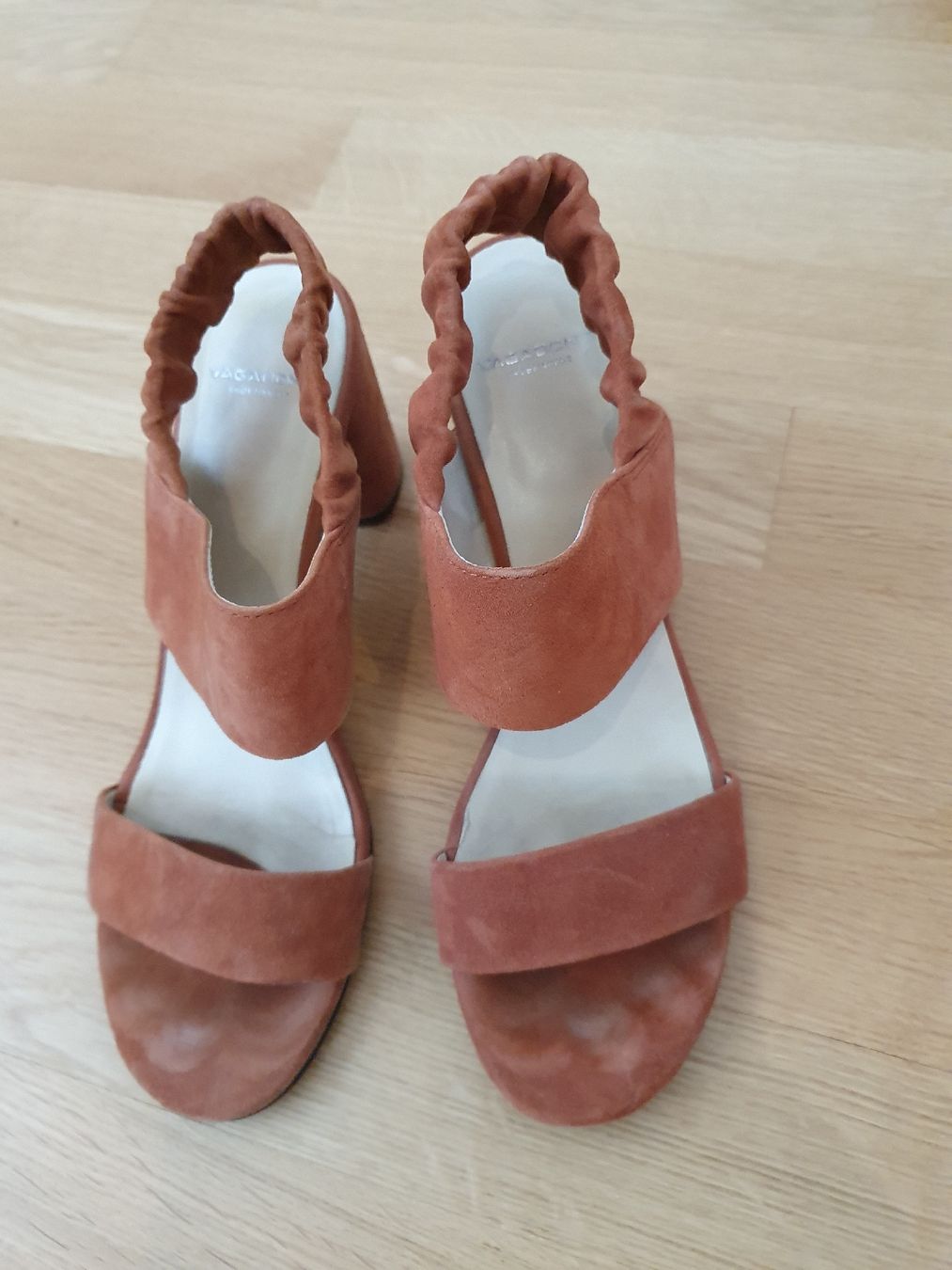 Vagabond Damenschuhe: Schöne Ledersandalette Grösse 39 – Neu (gemäss Beschreibung) aus Wettingen von __Dom__ 2