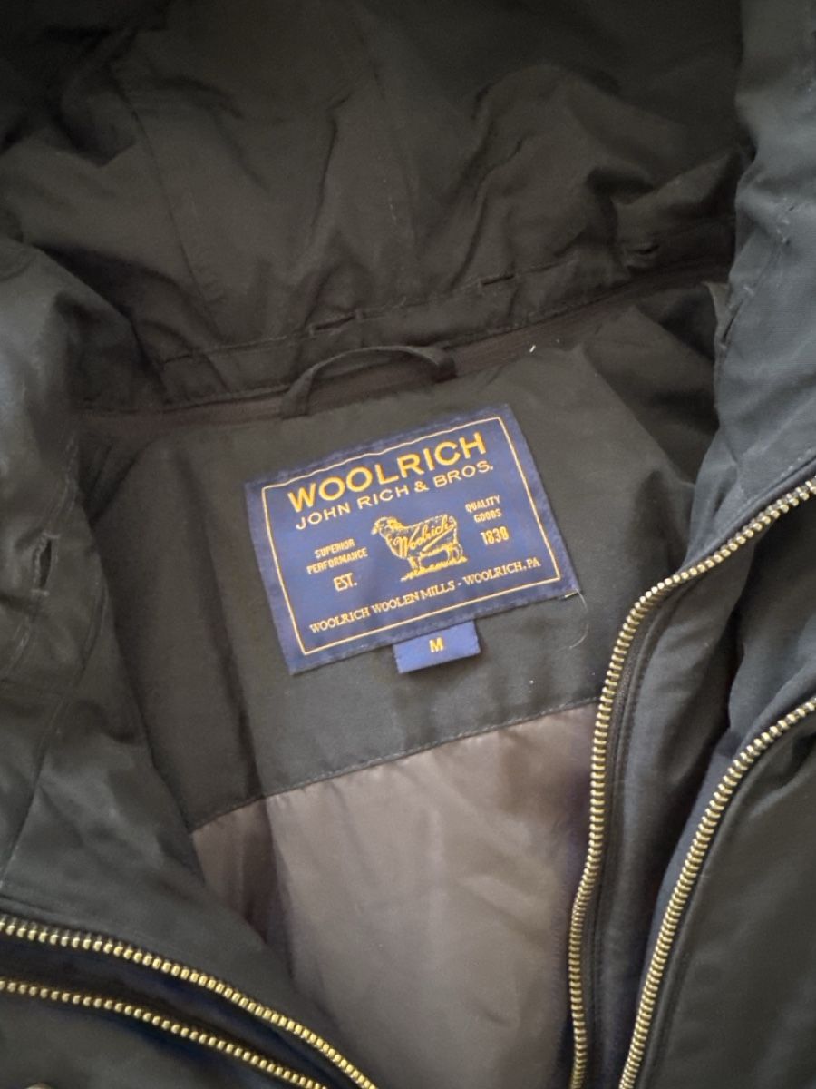 Woolrich Cappotti: Woolrich Parka Black Size M with removable fur – Usato da Schlieren venduto da GaRe2509 2