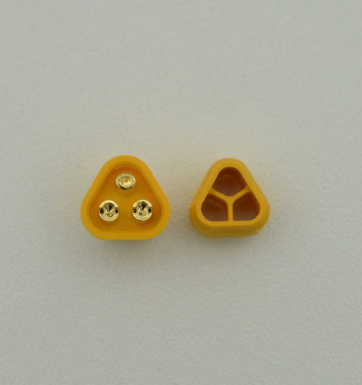 Modellismo RC: MT 30 Buchse 1Stk. – Nuovo e nell'imballaggio originale da Rüti ZH venduto da MSRC_Modelle 3