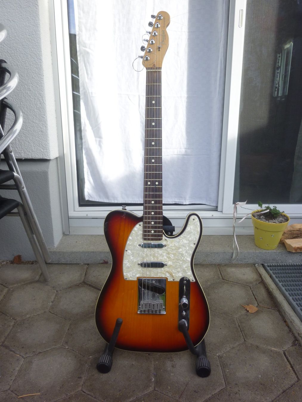 Strumenti musicali: Telecaster Plus Sunburst Bound Gitarre – Usato da Sursee venduto da Benevol