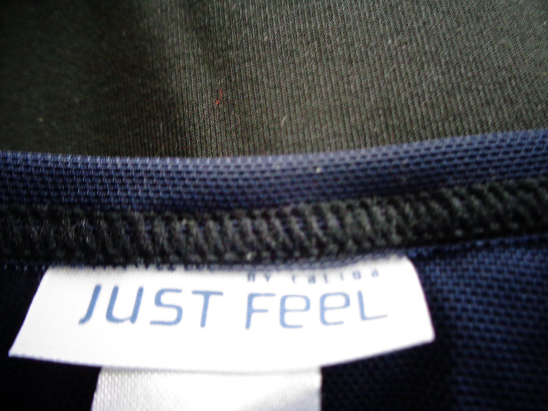 Top: JUST FEEL BEI CALIDA TOP GR.M – Usato da Rotkreuz venduto da Samballi 2