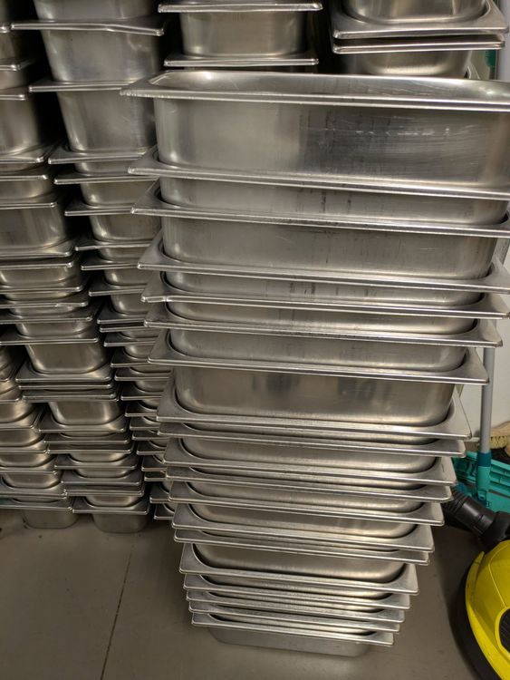 Gastronormbehälter 200mm Tiefe - PC Schwarz (GN 1/2) | 7863-4