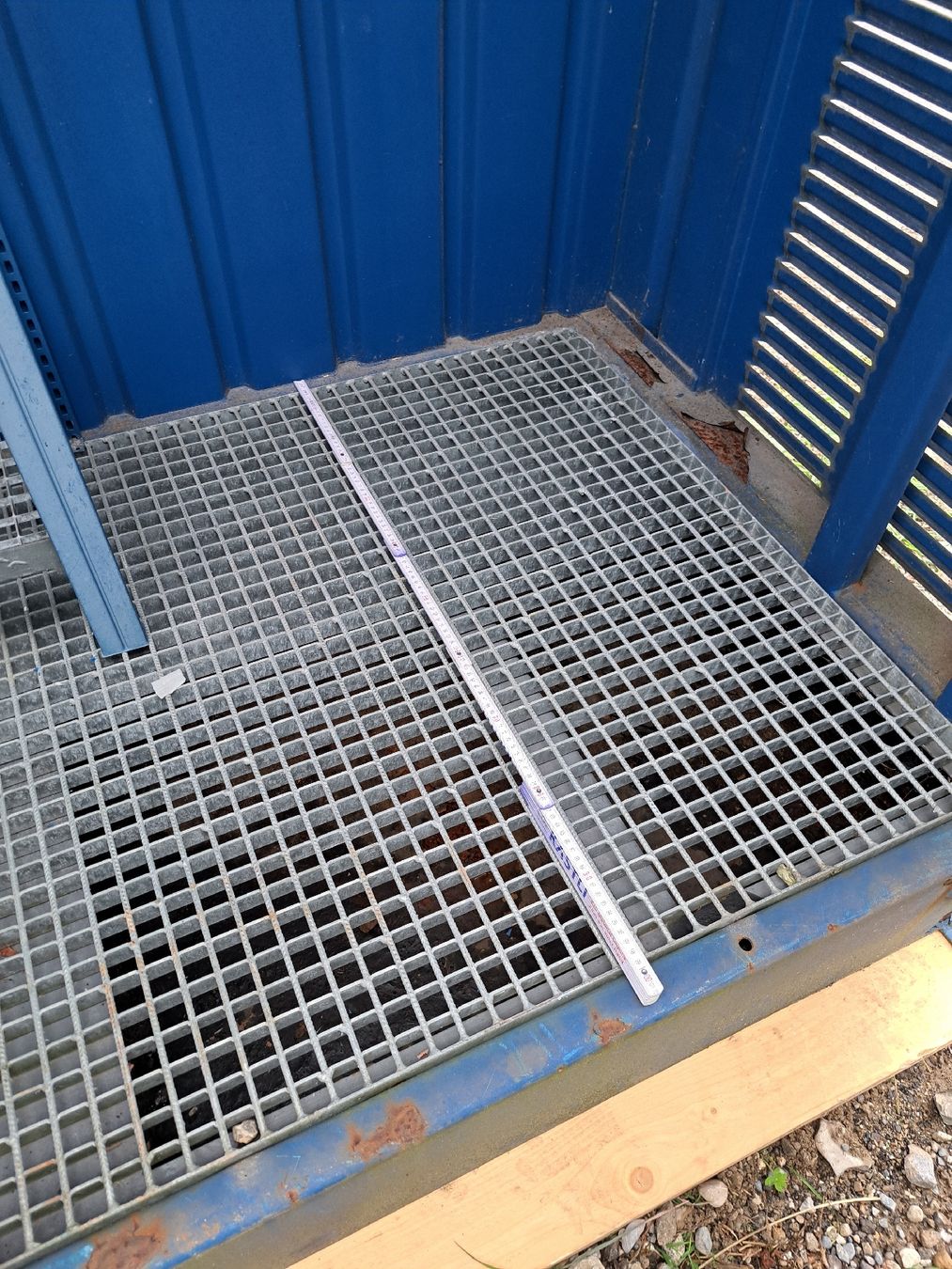 Contenitori edile: Lagercontainer Gefahrstoffcontainer Seecontainer mit Wanne – Usato da Schwarzenburg venduto da Dr.Schraube 6