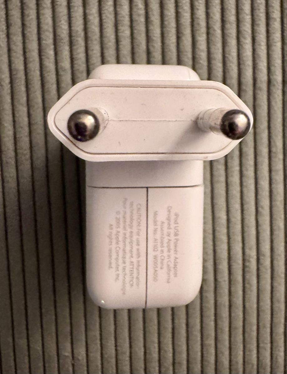 Apple Unità & Adattatore: Apple iPod USB Power Adapter A1102  – Usato da Niederwangen BE venduto da Schatam 3