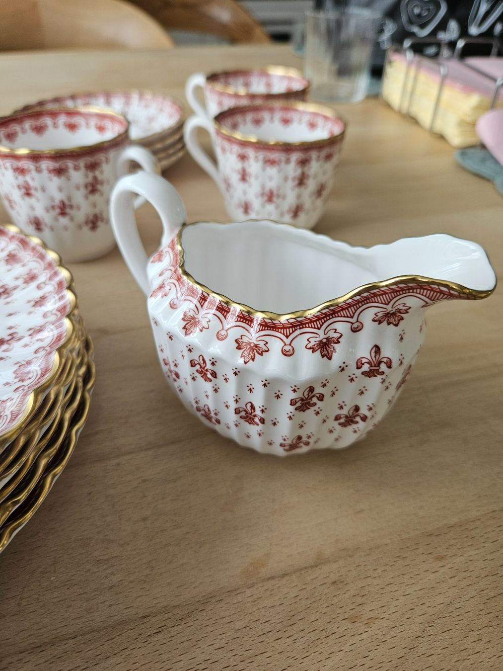 Spode Geschirrsets: Spode England "Fleur de Lys Red" Kaffeeservice – Neu – Neu (gemäss Beschreibung) aus Chur von nataliiaw 4