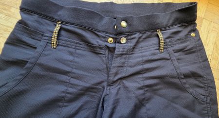 Pantalon noir 3/4 Taille S