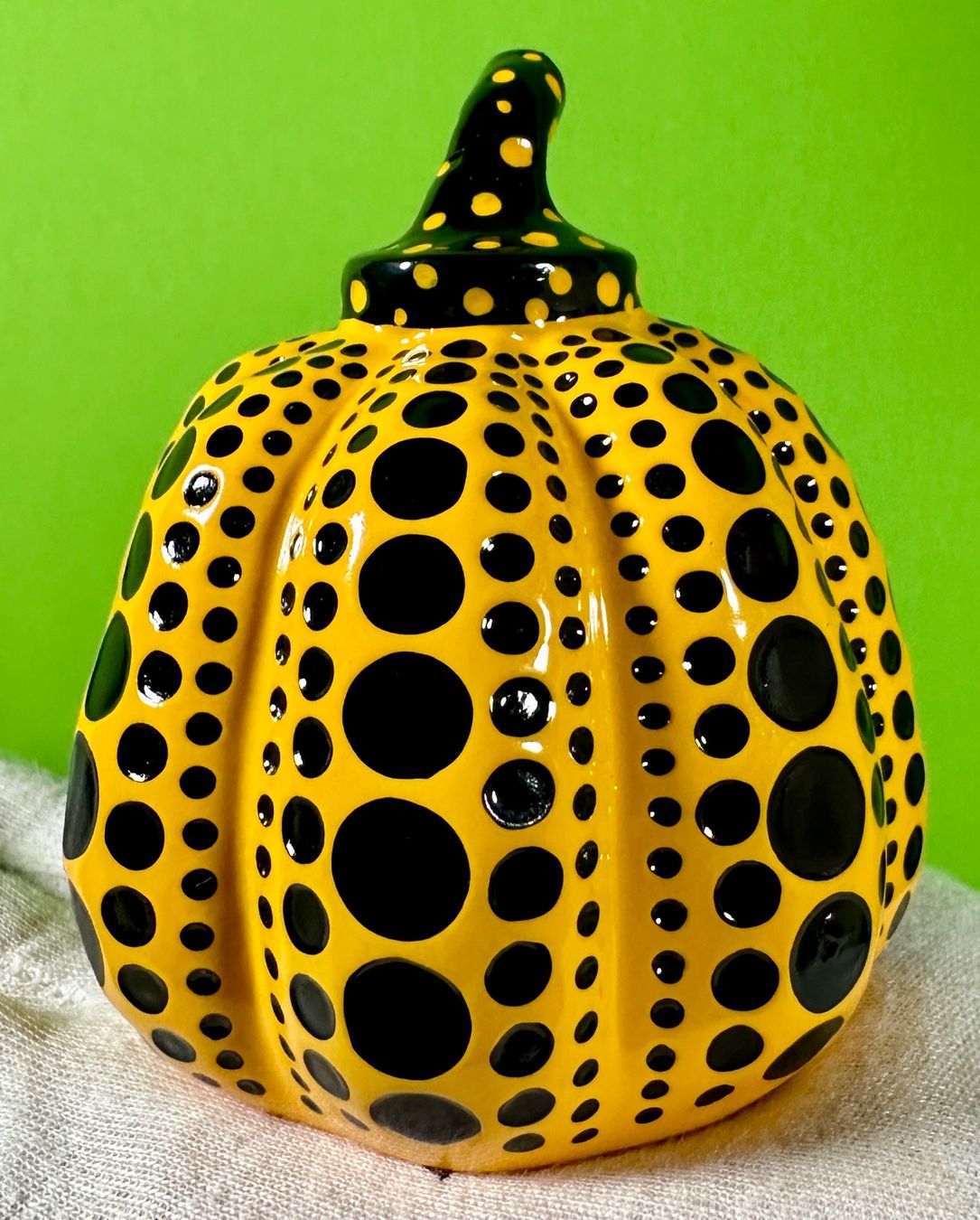 Skulpturen & Statuen: Yayoi Kusama Pumpkin Figur – Gebraucht aus Horgen von eli_9xdn 5