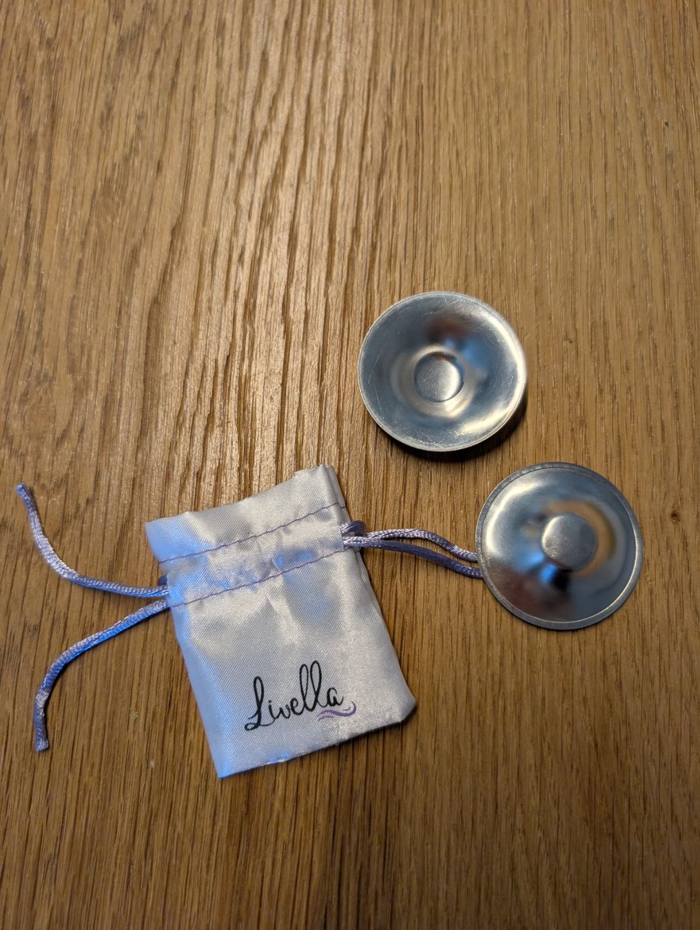 Baby-Mahlzeiten: Livella Silvercups – Gebraucht aus Genève von cat_wyt7