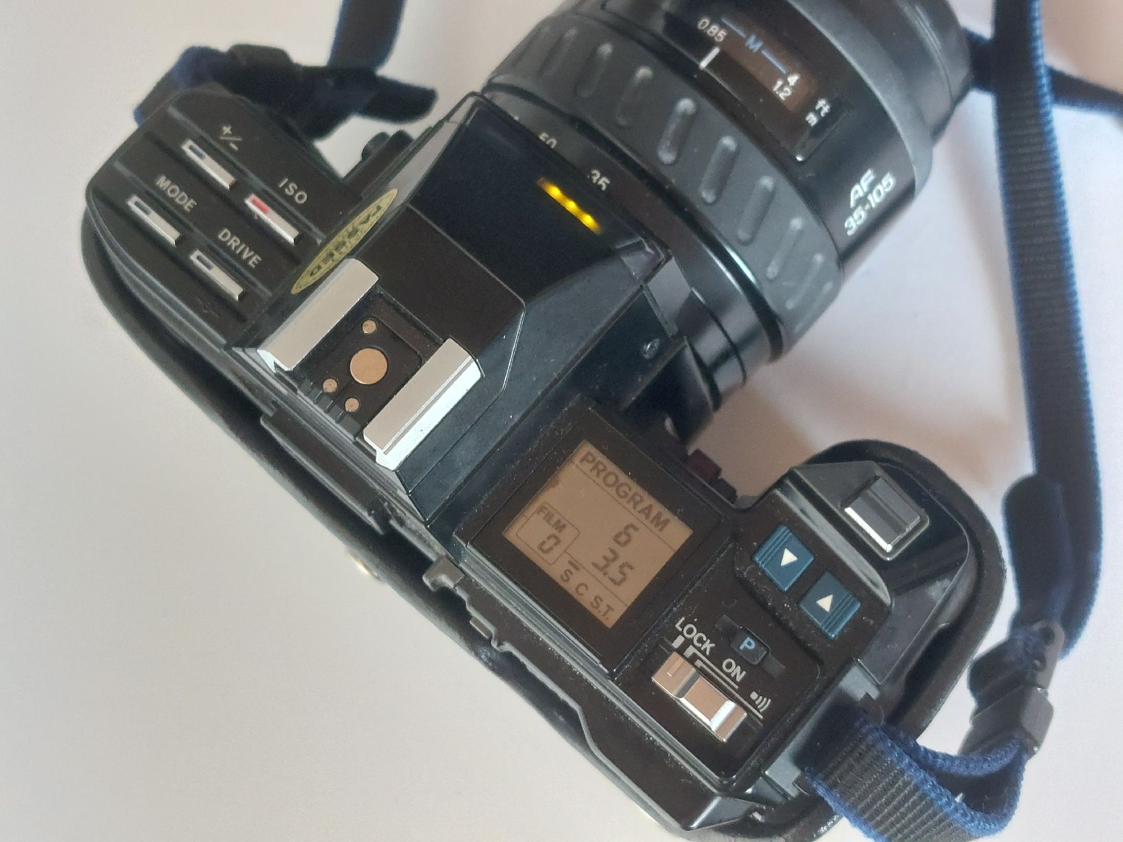 Minolta Fotocamera: Minolta 7000 + 2 Objektive – Usato da Schmitten FR venduto da losim1 2