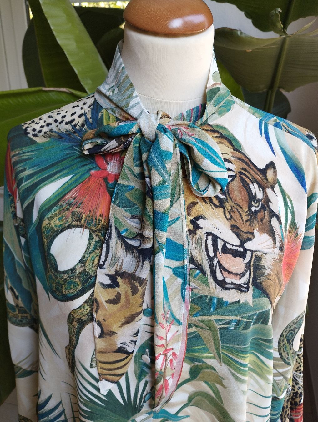 Roberto Cavalli Camicette: Roberto Cavalli Luxus Bluse NP CHF 1647 – Nuovo (secondo la descrizione) da Murg venduto da mar_bkc8