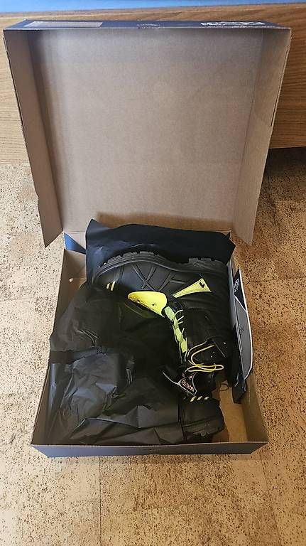 Chaussures hommes: Feuerwehrstiefel – D'occasion à St. Silvester par mat_b7rw 4