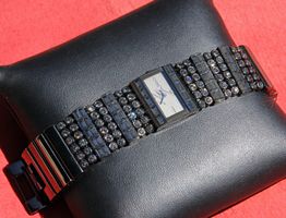 Jolie montre-bracelet femme DKNY Quartz, décoré strass, neuf