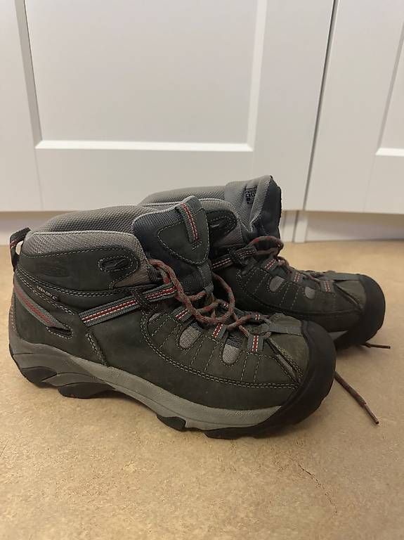 Scarpe da uomo: Wanderschuhe – Usato da Luzern venduto da _.Horizon._ 1