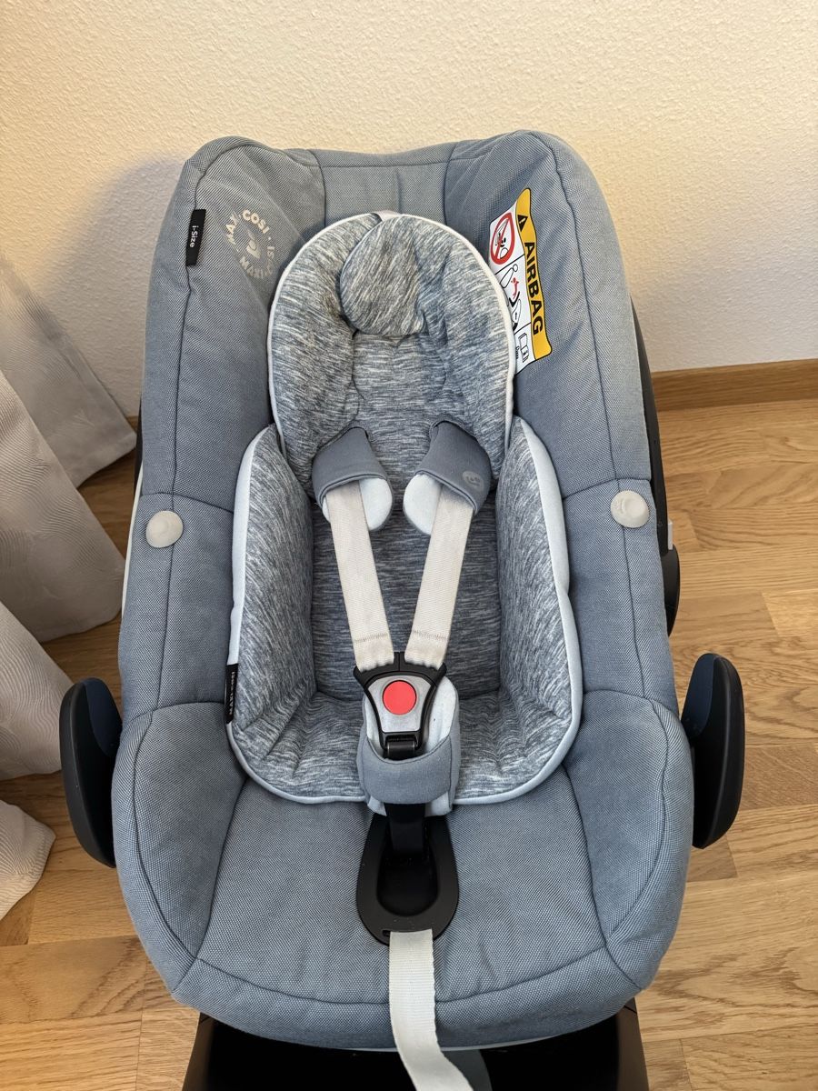 Seggiolini per auto: Maxi Cosi Babyschale Pebble mit Isofix – Usato da Zumikon venduto da ant_n8vp