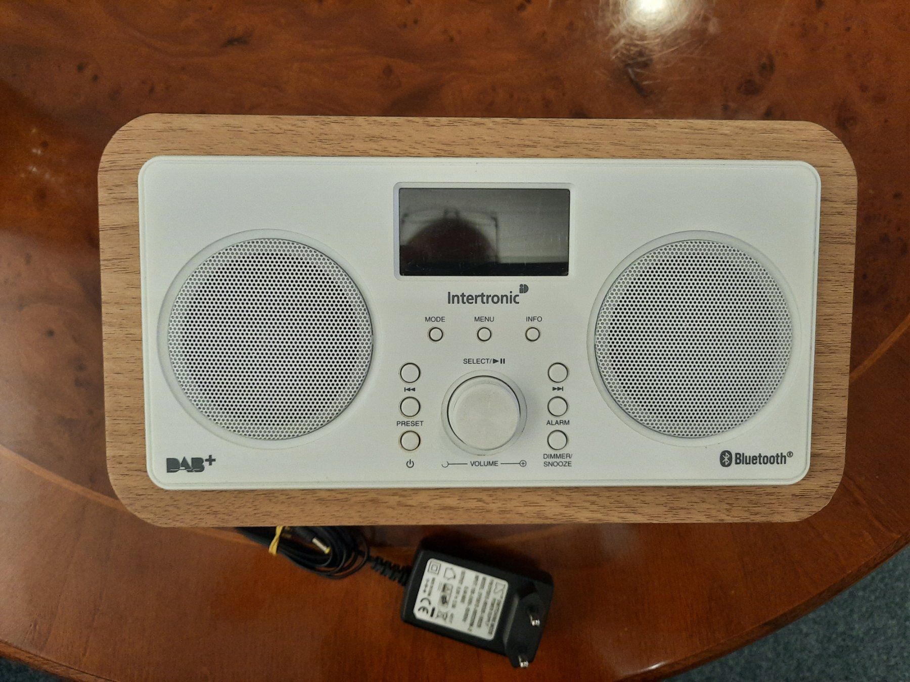 Radio: Intertronic DAB+ Radio mit Bluetooth – Usato da Reinach BL venduto da Yellsu 3