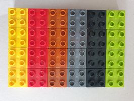 Lego Duplo (38) 24 Bausteine 2x2 Noppen