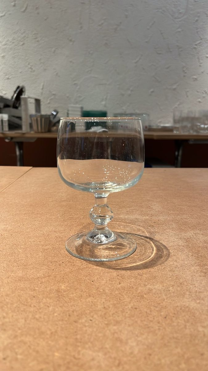 Appareils de cuisine: 70 Wein /Aperogläser inkl Rack – D'occasion à Dittingen par Cervolino77 5