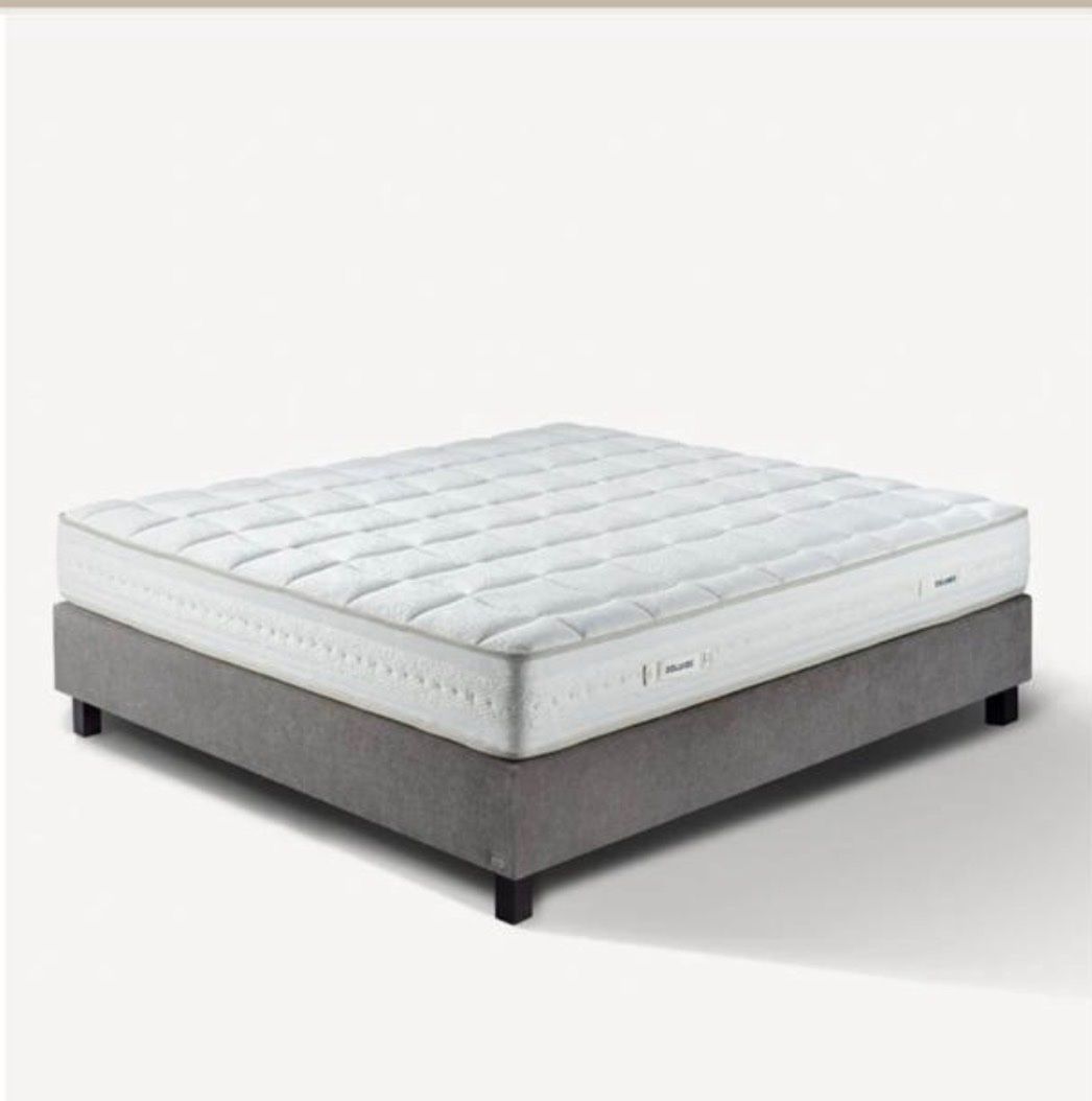 Materassi: Matelas confortable - État neuf! – Usato da Genève venduto da mis_5qyw
