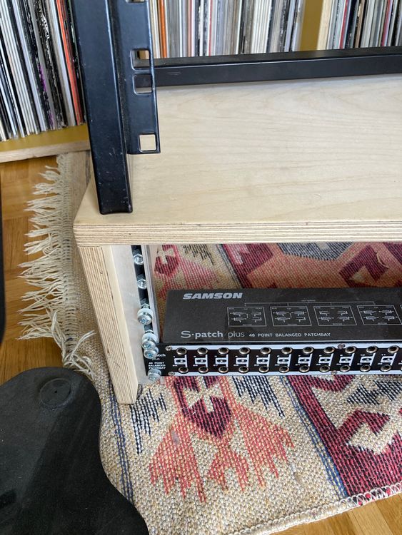 Musikinstrumente: Studio Zubehör (Rack, Patchbay, Stativ) – Gebraucht aus Solothurn von PHEG 2