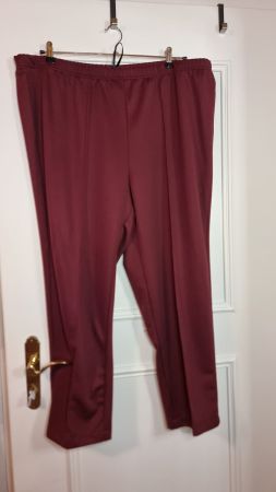 Weinrote Stoffhose Gr. XXL bequem chic