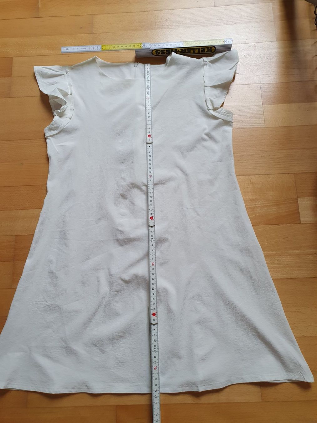 Vestiti & Gonne: Weisses Sommerkleid mit Rüschen – Usato da Kloten venduto da Hektor44 1