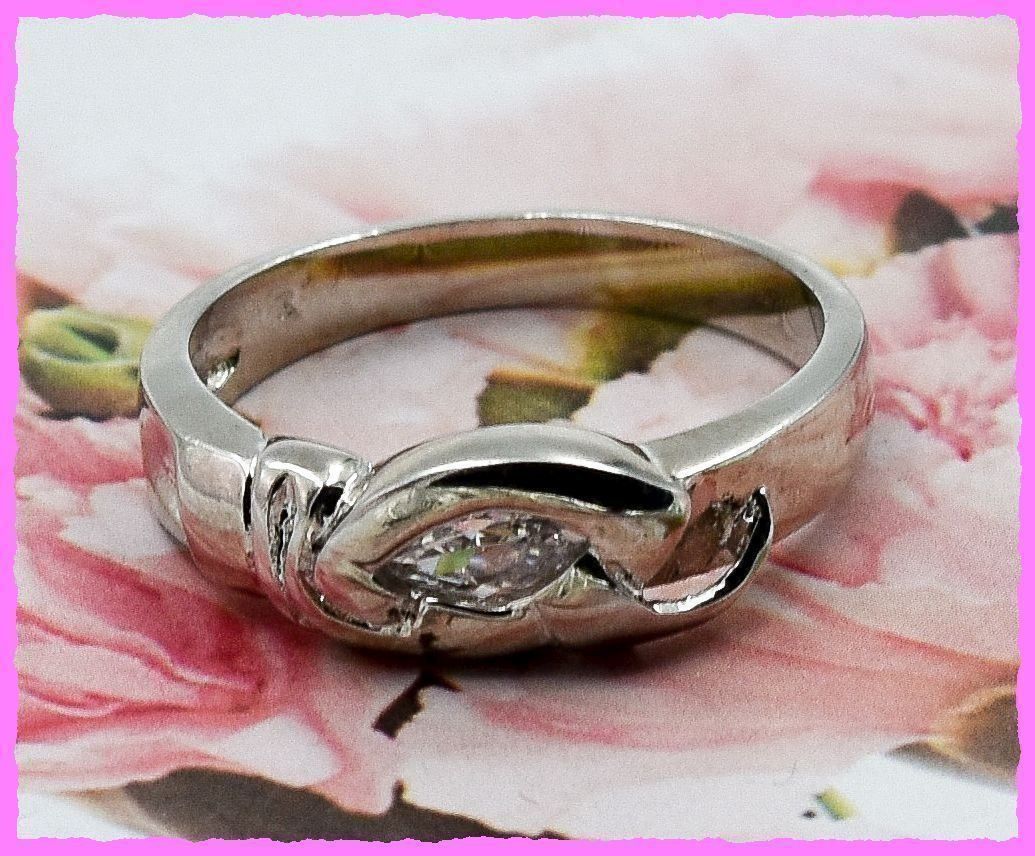 Anelli: Bezaubernder Ring mit Zirkonia – Nuovo e nell'imballaggio originale da Oberglatt ZH venduto da Diamond-Girl 2