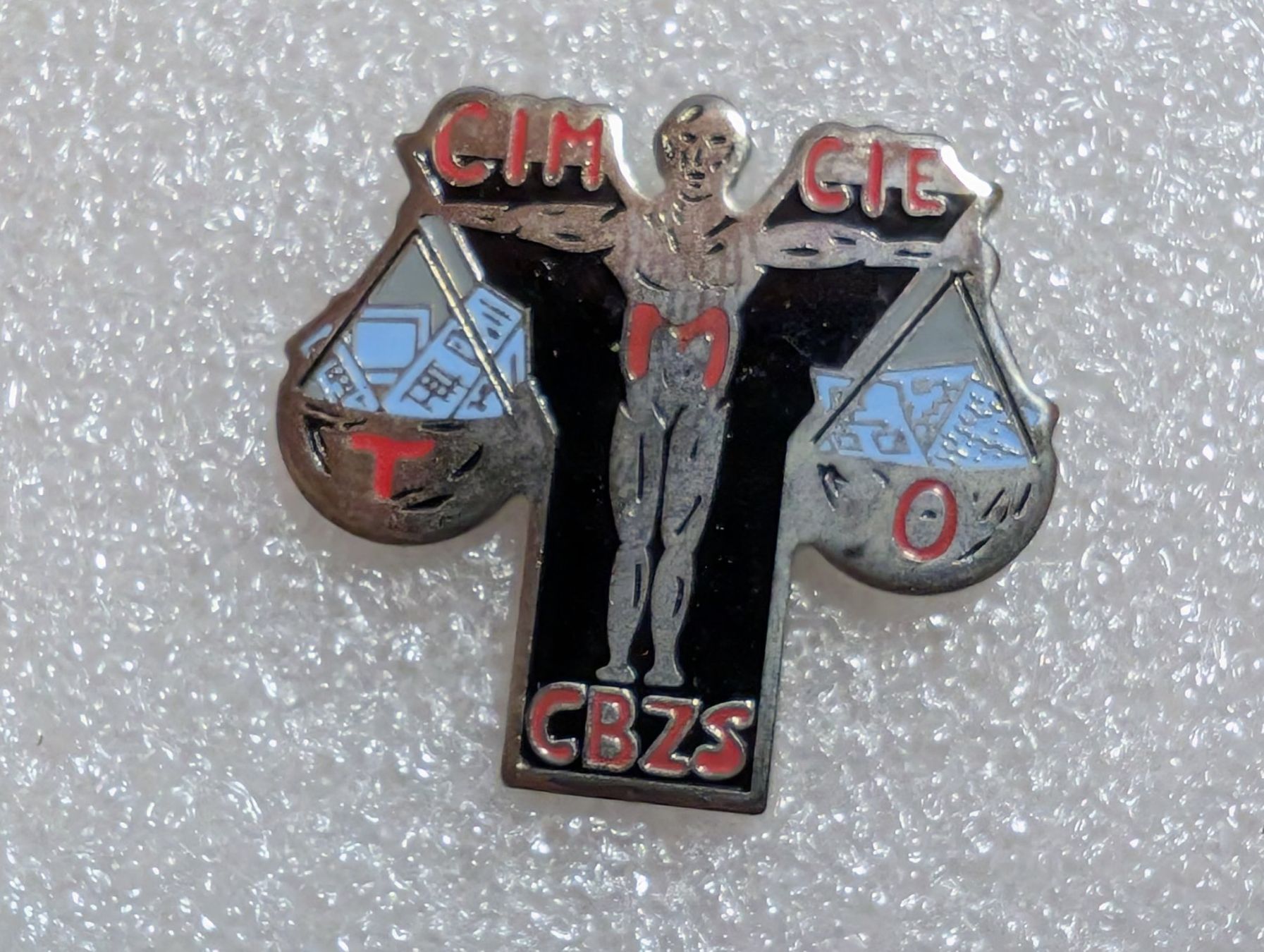 Plaketten & Abzeichen: Ansteckpin 260: CIM – Gebraucht aus Oppligen von Pin-Fall-Shop