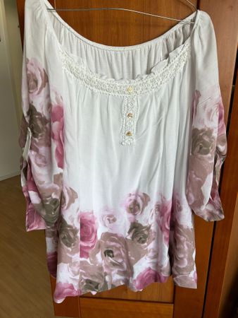 Weisse Bluse aus Seide mit Rosen Gr. L