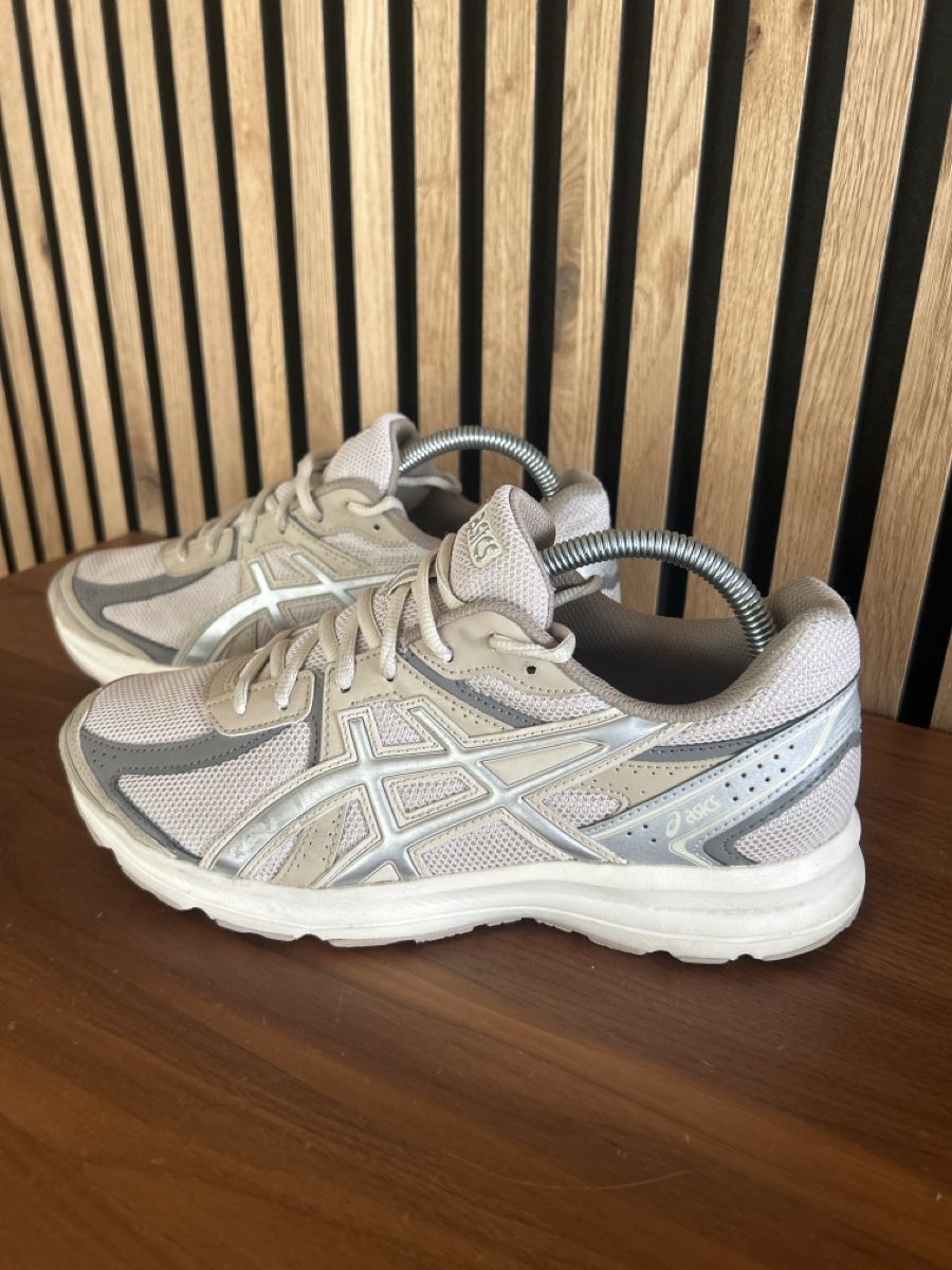 Asics Scarpe da uomo: Asics JOG 100S – Usato da Büttikon AG venduto da dam_bnc2